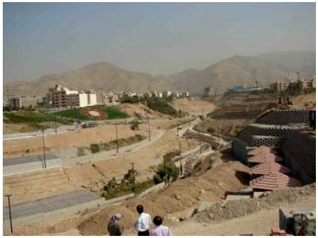 Farahzad river valley under construction; imposing too many changes by interfering in land and river form will impress the ecological function of river valley! Source: www.eshiraz.ir