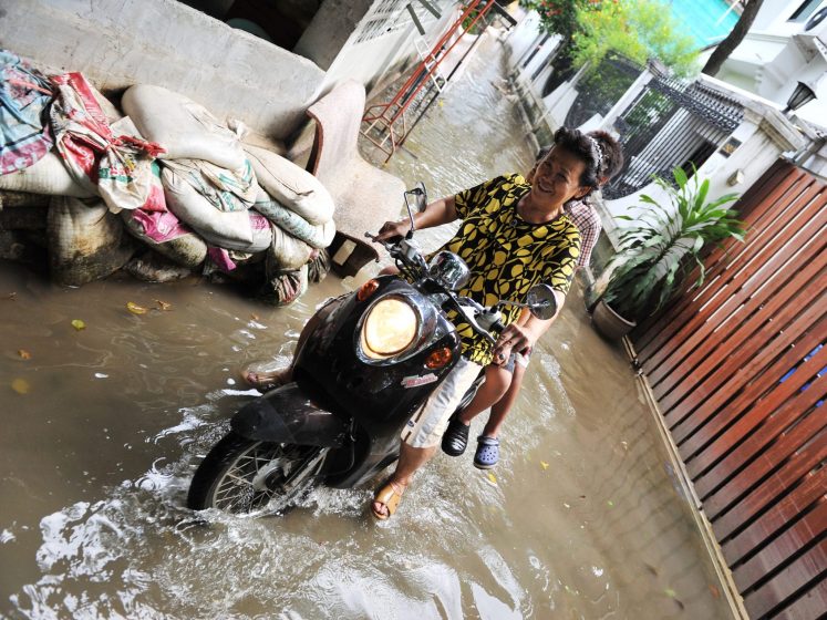 Flooding—Bangkok—Photo 1000 Words